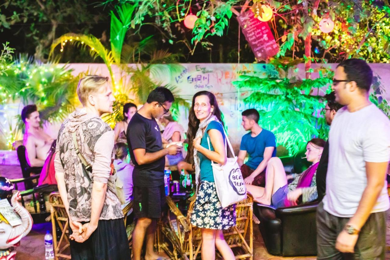 The Peace Hostel - Arambol, Goa ภายนอก รูปภาพ